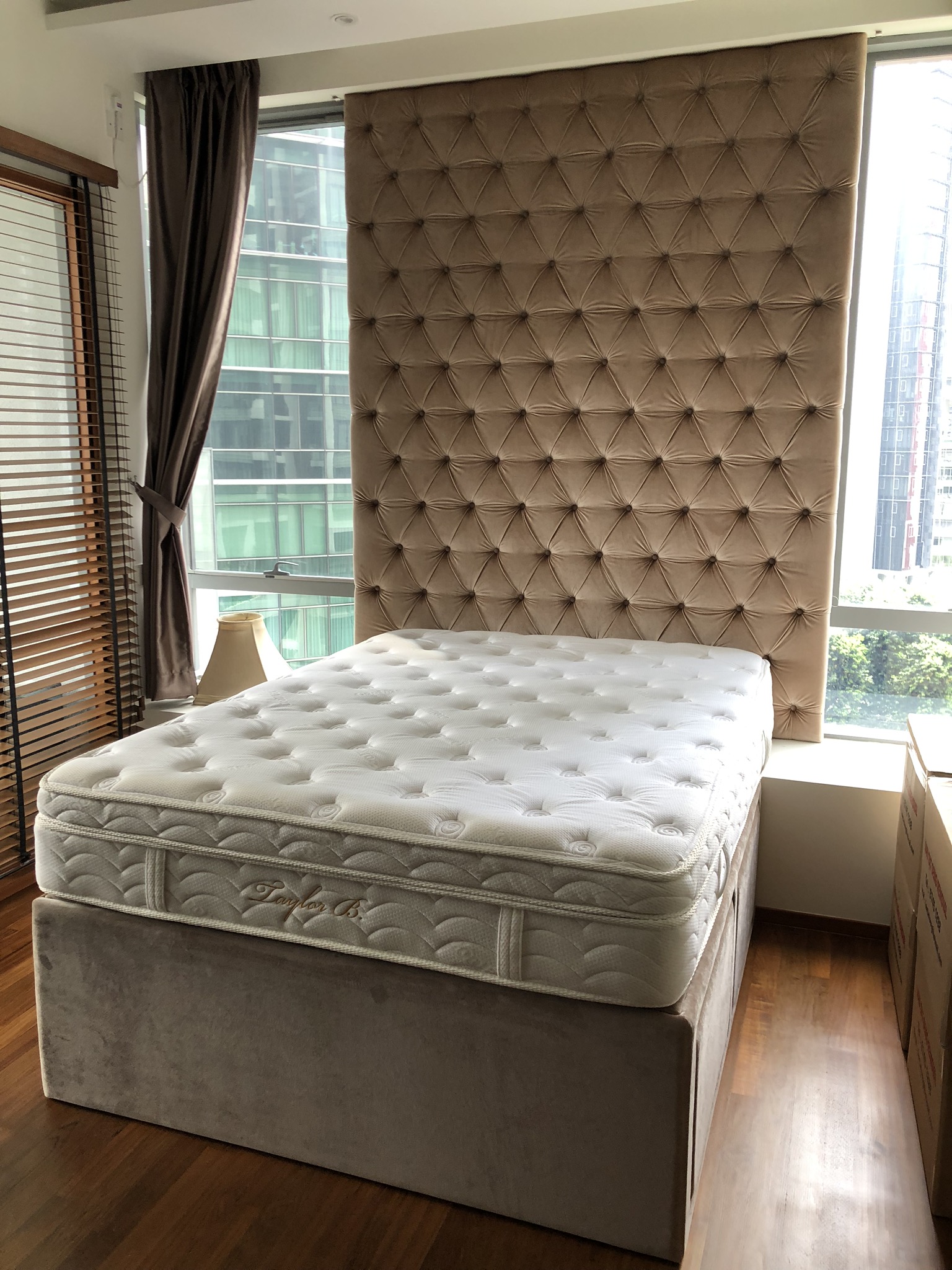 Selected upholstery and custom furniture project by Ho Soon Lee Sofa Maker – 11