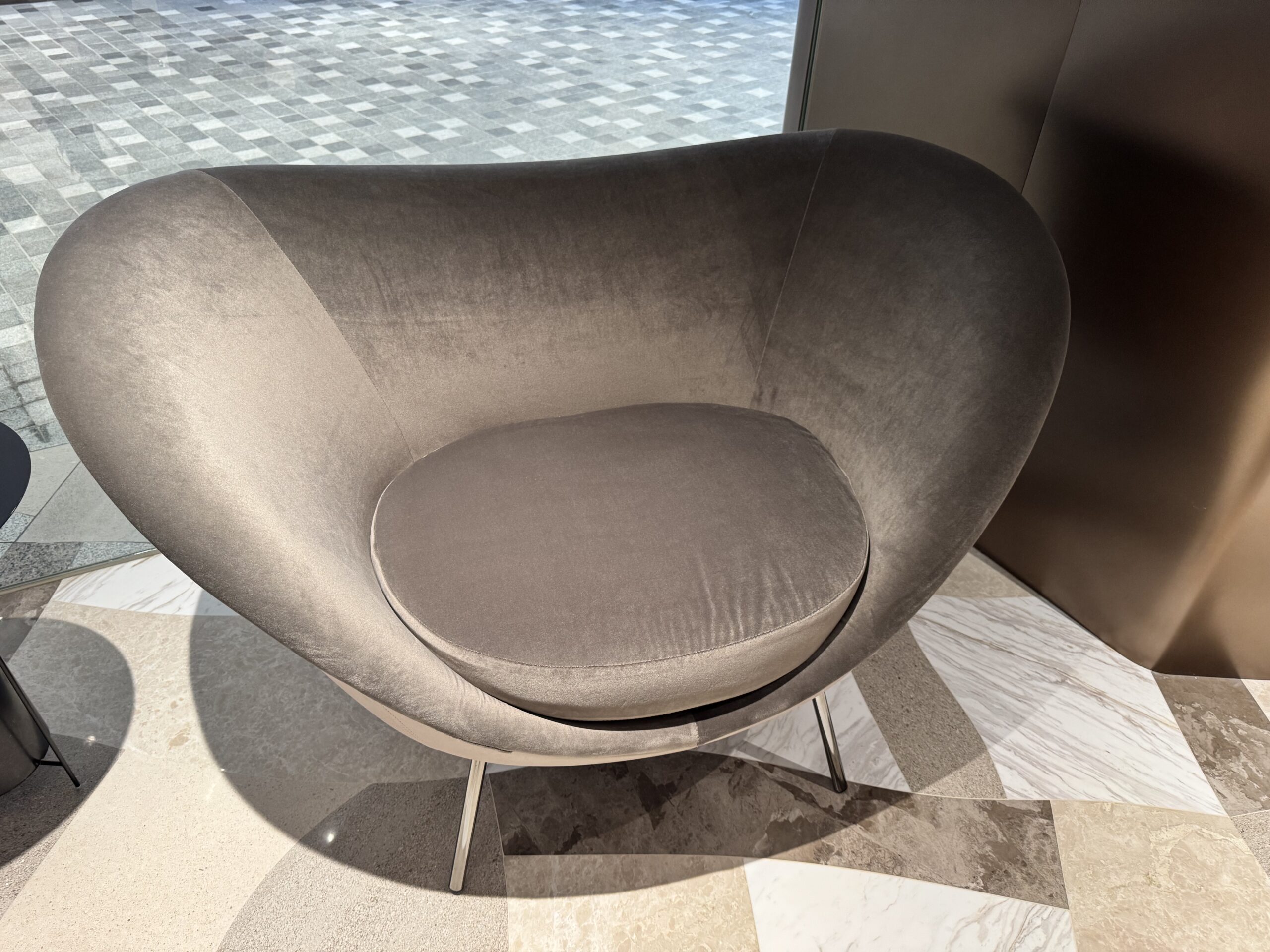 Selected upholstery and custom furniture project by Ho Soon Lee Sofa Maker – 3